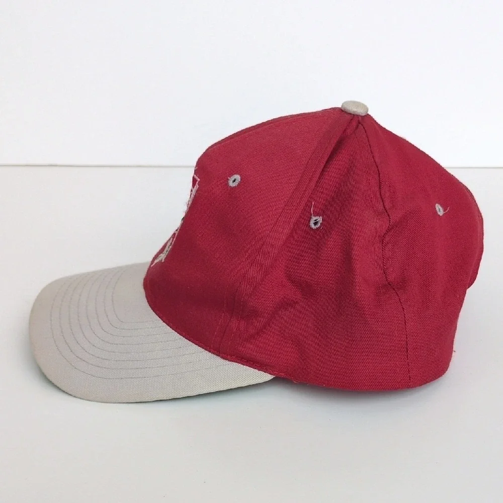 Ohio State Buckeyes Nutmeg Logo Hat - Red & Gray Strapback‎ Cap